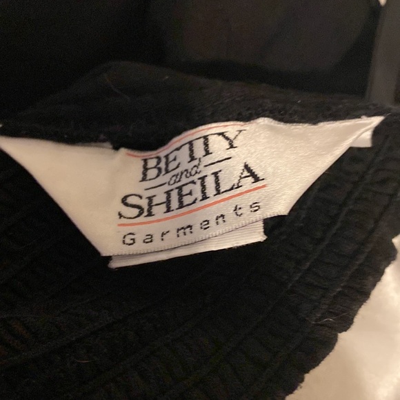 Vintage 90’s faux fur trimmed bustier - Picture 6 of 8